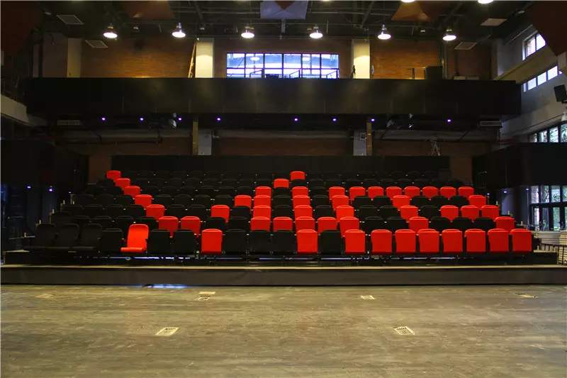 403国际艺术中心·红椅剧场